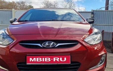 Hyundai Solaris II рестайлинг, 2012 год, 770 000 рублей, 1 фотография