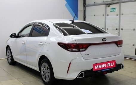 KIA Rio IV, 2021 год, 1 799 000 рублей, 6 фотография