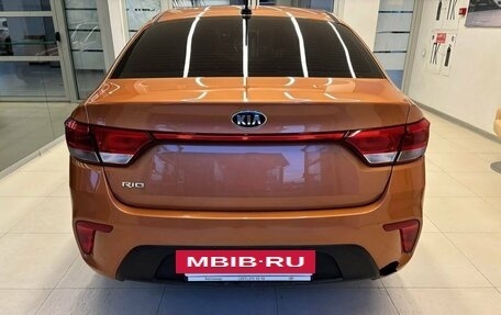 KIA Rio IV, 2017 год, 1 300 000 рублей, 5 фотография