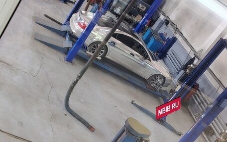 Mercedes-Benz CLS, 2004 год, 1 100 000 рублей, 2 фотография