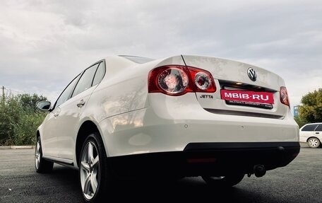 Volkswagen Jetta VI, 2010 год, 750 000 рублей, 11 фотография