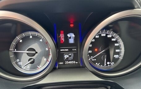 Toyota Land Cruiser Prado 150 рестайлинг 2, 2015 год, 3 280 000 рублей, 9 фотография