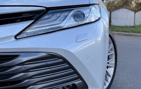 Toyota Camry, 2018 год, 2 350 000 рублей, 9 фотография