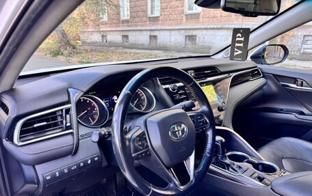 Toyota Camry, 2018 год, 2 350 000 рублей, 11 фотография