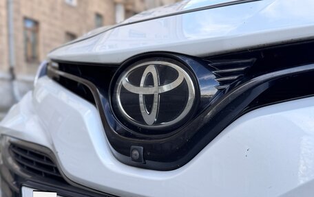 Toyota Camry, 2018 год, 2 350 000 рублей, 10 фотография