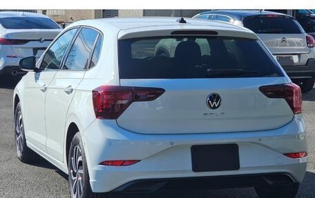Volkswagen Polo VI (EU Market), 2022 год, 990 000 рублей, 8 фотография