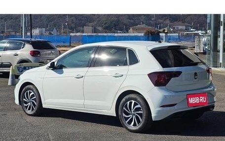 Volkswagen Polo VI (EU Market), 2022 год, 990 000 рублей, 9 фотография