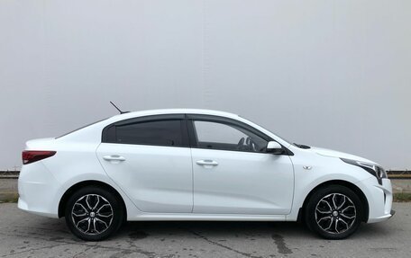 KIA Rio IV, 2020 год, 1 740 000 рублей, 6 фотография