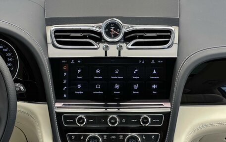 Bentley Bentayga I, 2025 год, 39 000 000 рублей, 24 фотография
