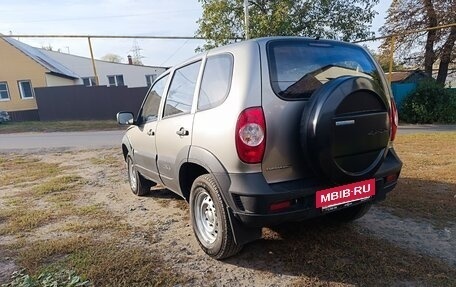 Chevrolet Niva I рестайлинг, 2012 год, 685 000 рублей, 7 фотография