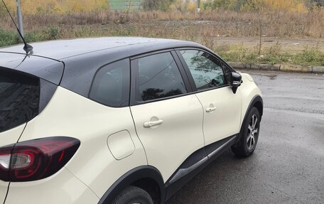 Renault Kaptur I рестайлинг, 2019 год, 1 360 000 рублей, 8 фотография