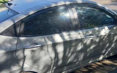 Hyundai Solaris II рестайлинг, 2016 год, 915 000 рублей, 5 фотография