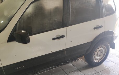Chevrolet Niva I рестайлинг, 2003 год, 220 000 рублей, 6 фотография