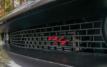 Dodge Challenger III рестайлинг 2, 2020 год, 2 800 000 рублей, 5 фотография