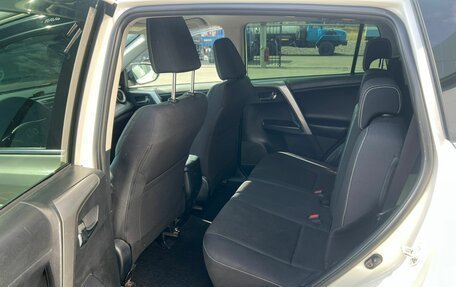 Toyota RAV4, 2017 год, 2 329 000 рублей, 18 фотография