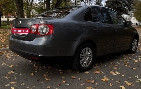 Volkswagen Jetta VI, 2006 год, 680 000 рублей, 4 фотография