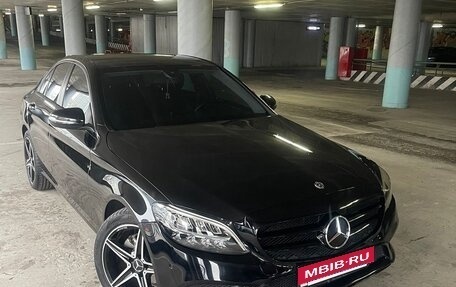 Mercedes-Benz C-Класс, 2018 год, 2 990 000 рублей, 4 фотография