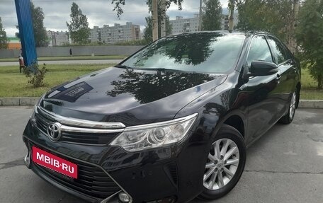 Toyota Camry, 2017 год, 2 200 000 рублей, 9 фотография