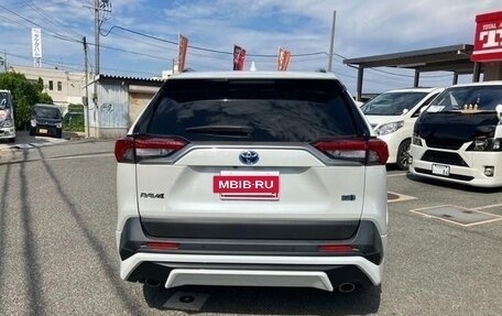 Toyota RAV4, 2022 год, 2 550 001 рублей, 6 фотография