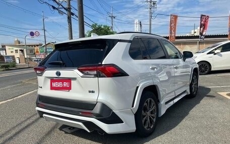 Toyota RAV4, 2022 год, 2 550 001 рублей, 5 фотография