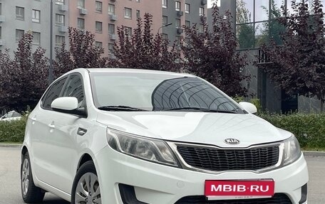 KIA Rio III рестайлинг, 2014 год, 830 000 рублей, 1 фотография