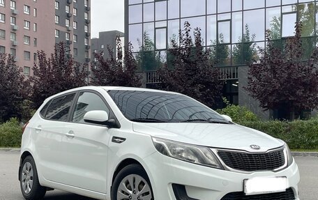 KIA Rio III рестайлинг, 2014 год, 830 000 рублей, 2 фотография