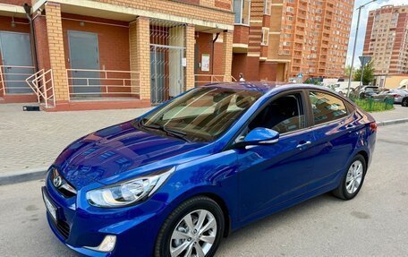 Hyundai Solaris II рестайлинг, 2011 год, 835 000 рублей, 1 фотография