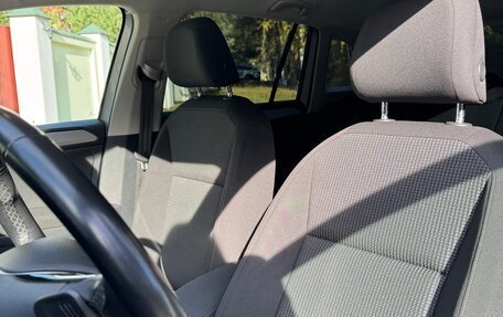 Volkswagen Tiguan II, 2019 год, 2 520 000 рублей, 6 фотография