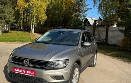 Volkswagen Tiguan II, 2019 год, 2 520 000 рублей, 16 фотография