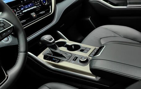 Toyota Highlander, 2025 год, 5 990 000 рублей, 23 фотография