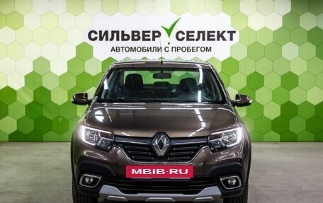 Renault Logan II, 2019 год, 950 000 рублей, 3 фотография