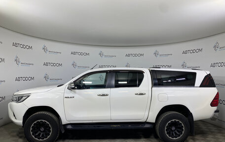 Toyota Hilux VIII, 2015 год, 2 990 000 рублей, 3 фотография