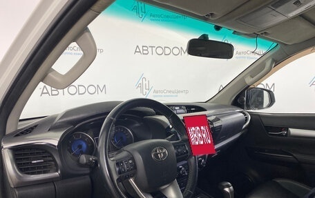 Toyota Hilux VIII, 2015 год, 2 990 000 рублей, 7 фотография