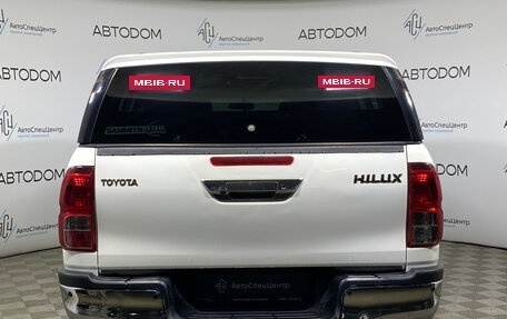 Toyota Hilux VIII, 2015 год, 2 990 000 рублей, 6 фотография