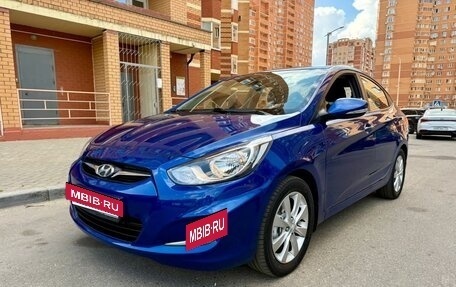 Hyundai Solaris II рестайлинг, 2011 год, 835 000 рублей, 9 фотография