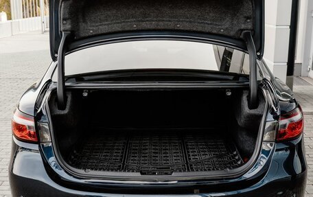 Mazda 6, 2018 год, 2 100 000 рублей, 23 фотография