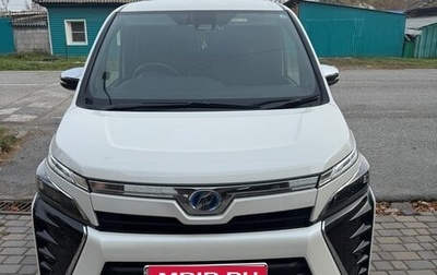 Toyota Voxy III, 2018 год, 2 800 000 рублей, 1 фотография