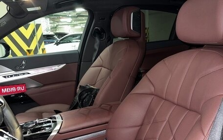 BMW 7 серия, 2024 год, 13 800 000 рублей, 19 фотография
