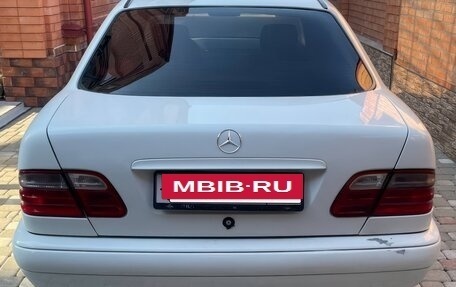 Mercedes-Benz E-Класс, 1998 год, 379 000 рублей, 7 фотография