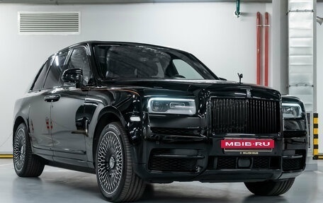 Rolls-Royce Cullinan, 2019 год, 29 900 000 рублей, 6 фотография