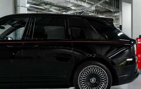 Rolls-Royce Cullinan, 2019 год, 29 900 000 рублей, 13 фотография