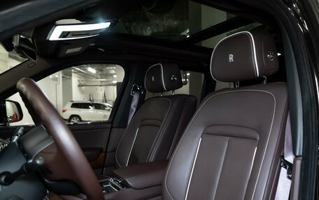 Rolls-Royce Cullinan, 2019 год, 29 900 000 рублей, 16 фотография