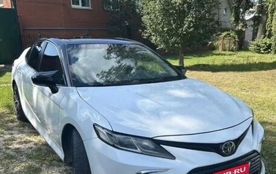 Toyota Camry, 2018 год, 2 350 000 рублей, 1 фотография