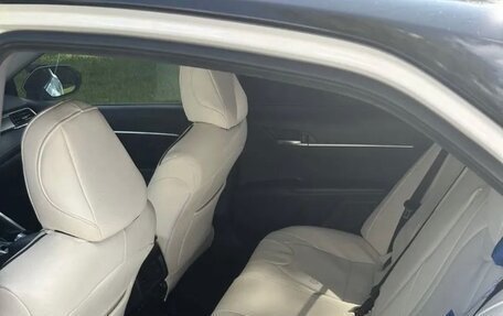 Toyota Camry, 2018 год, 2 350 000 рублей, 7 фотография