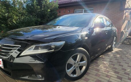 Toyota Camry, 2008 год, 1 050 000 рублей, 2 фотография