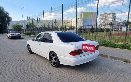 Mercedes-Benz E-Класс, 1999 год, 359 000 рублей, 2 фотография