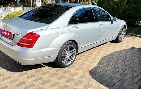Mercedes-Benz S-Класс, 2009 год, 1 800 000 рублей, 3 фотография