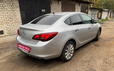 Opel Astra J, 2013 год, 655 000 рублей, 6 фотография