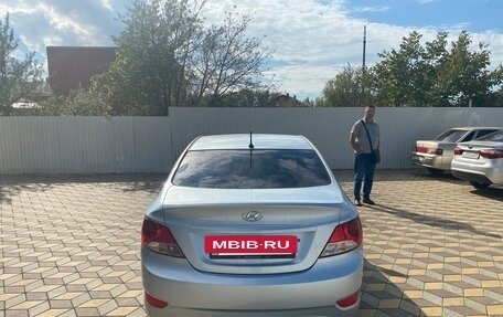 Hyundai Solaris II рестайлинг, 2012 год, 750 000 рублей, 6 фотография