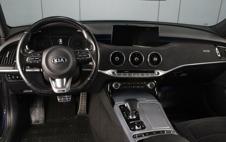 KIA Stinger I, 2021 год, 3 580 000 рублей, 6 фотография